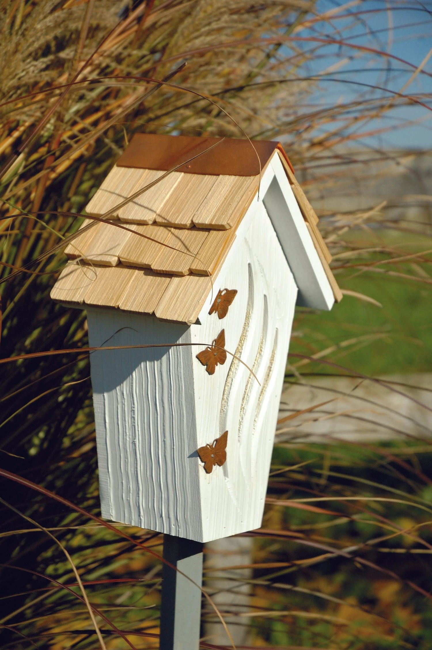 Heartwood Butterfly Bijou Bird House 1 Heartwood Butterfly Bijou Bird House